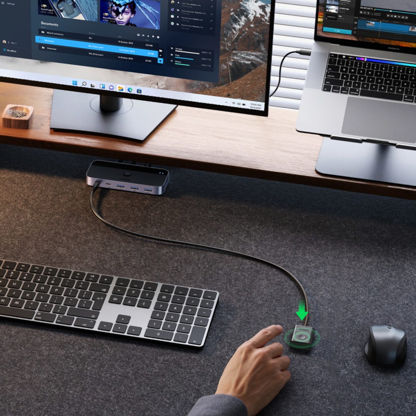 UGREEN Sharing Switch Box 2-in-4 Out-2