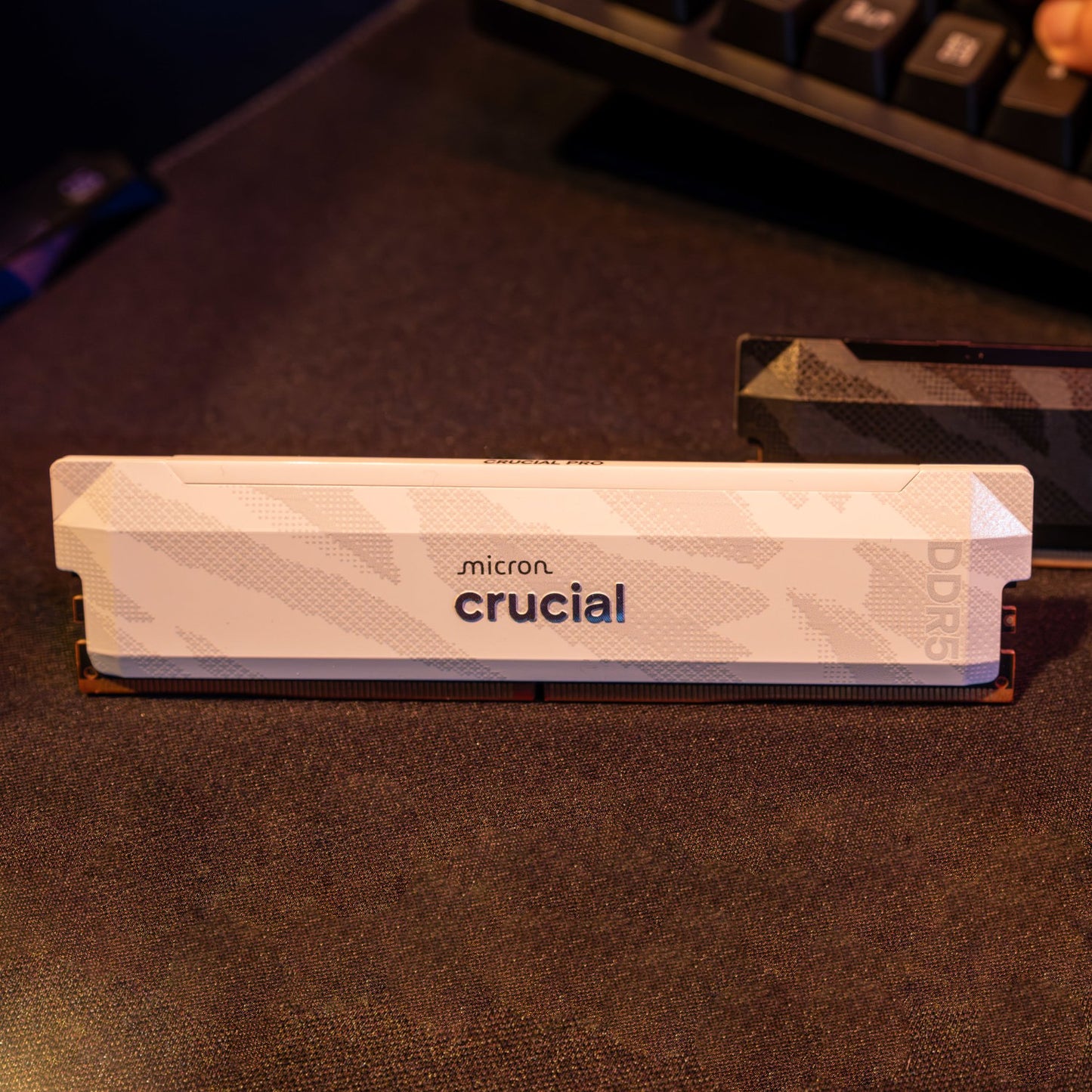 Crucial Pro 16GB 6400Mhz DDR5 Desktop OC Gaming Memory - White-4