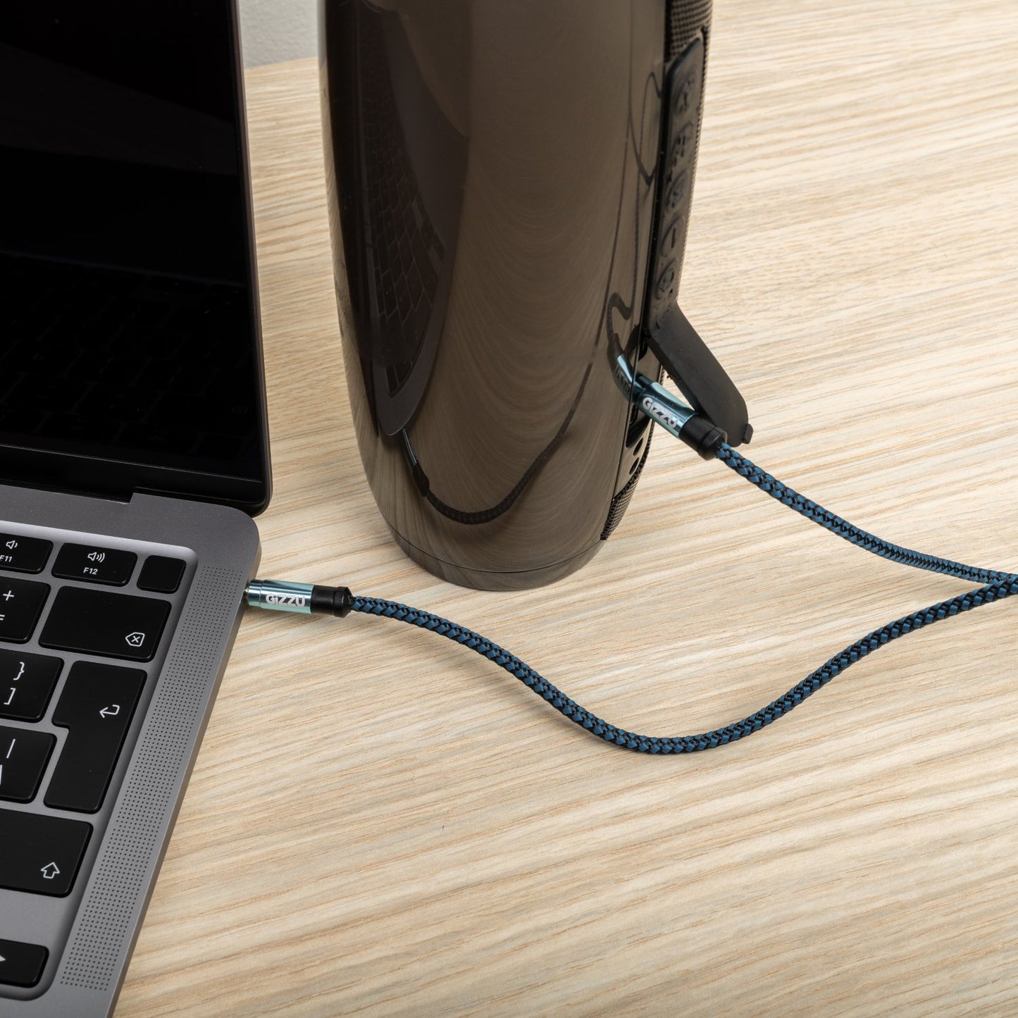 Gizzu 3.5mm AUX Cable 1.5m - Black/Blue-2