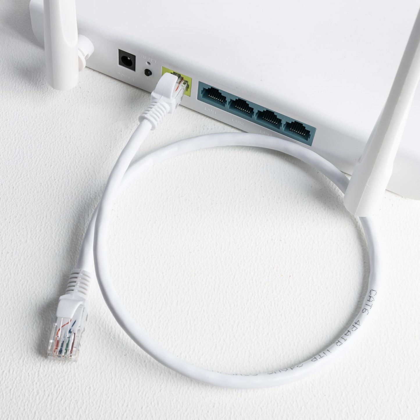 Gizzu Cat6 UTP Fly Lead Ethernet Network Cable 1m – White-2