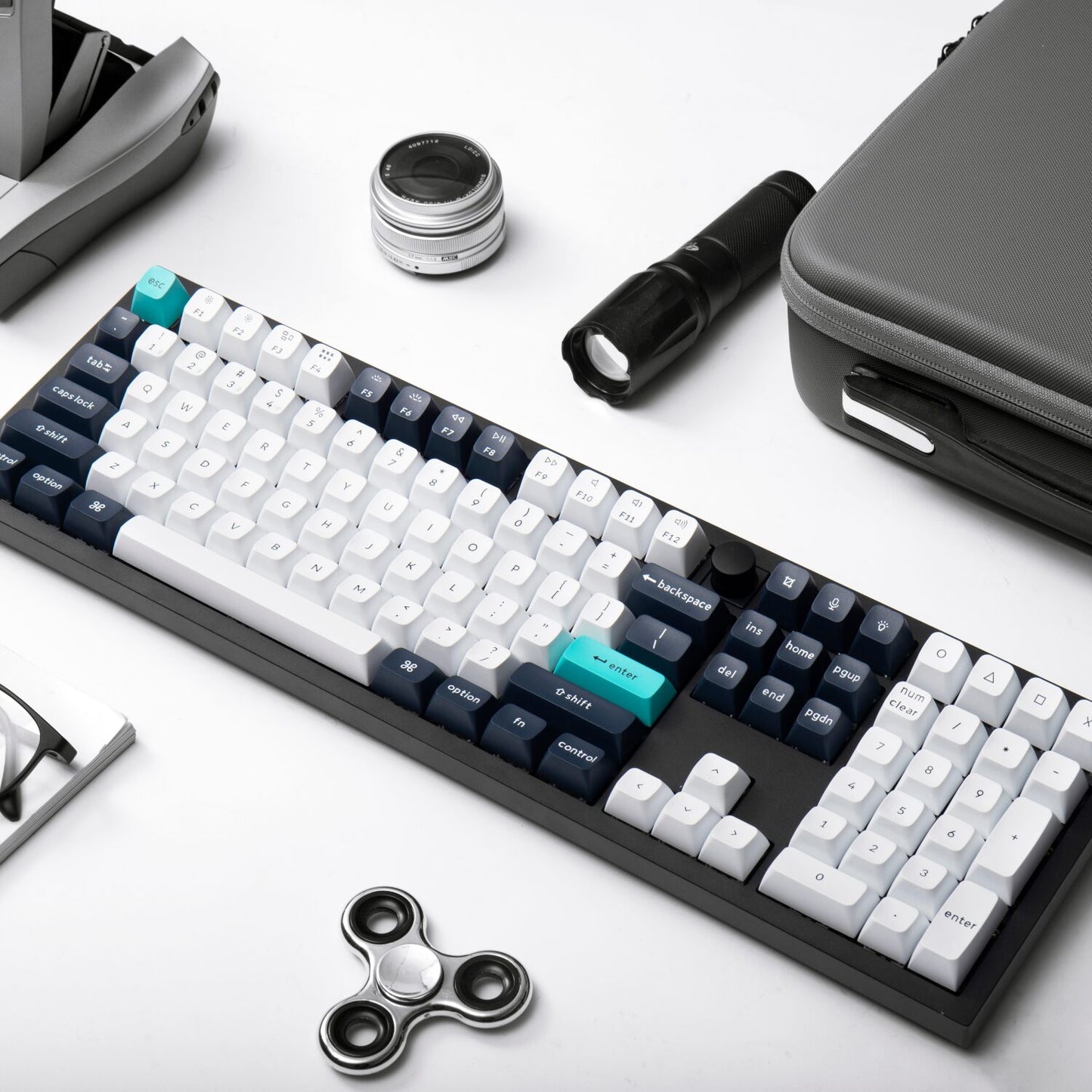 Keychron Q6 Max 100% Full Assembled Knob Red Switch Hot-Swap Gateron Jupiter RGB Wireless Keyboard - Black-6